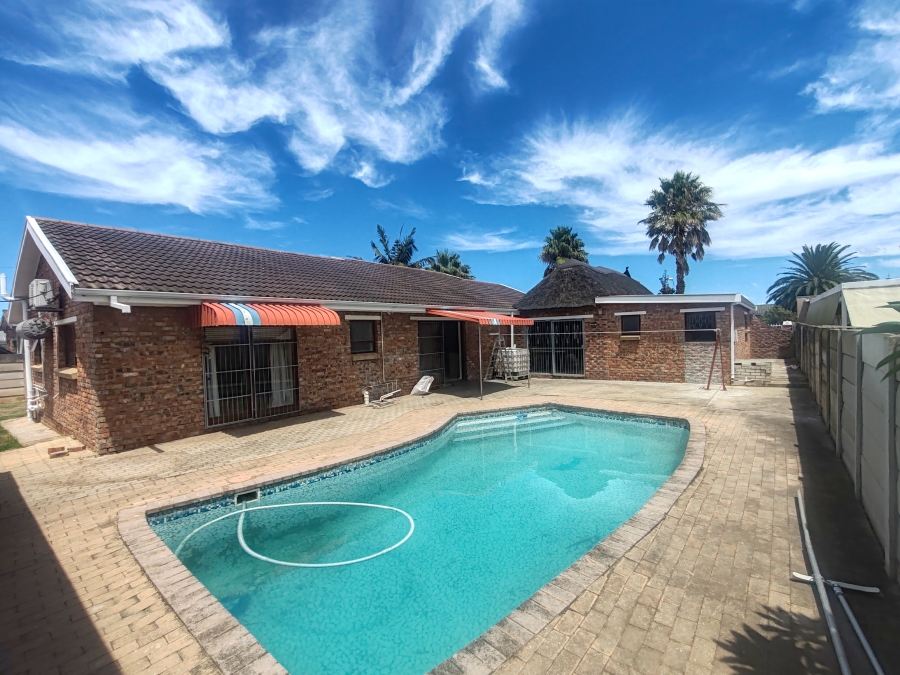 3 Bedroom Property for Sale in Retief Eastern Cape